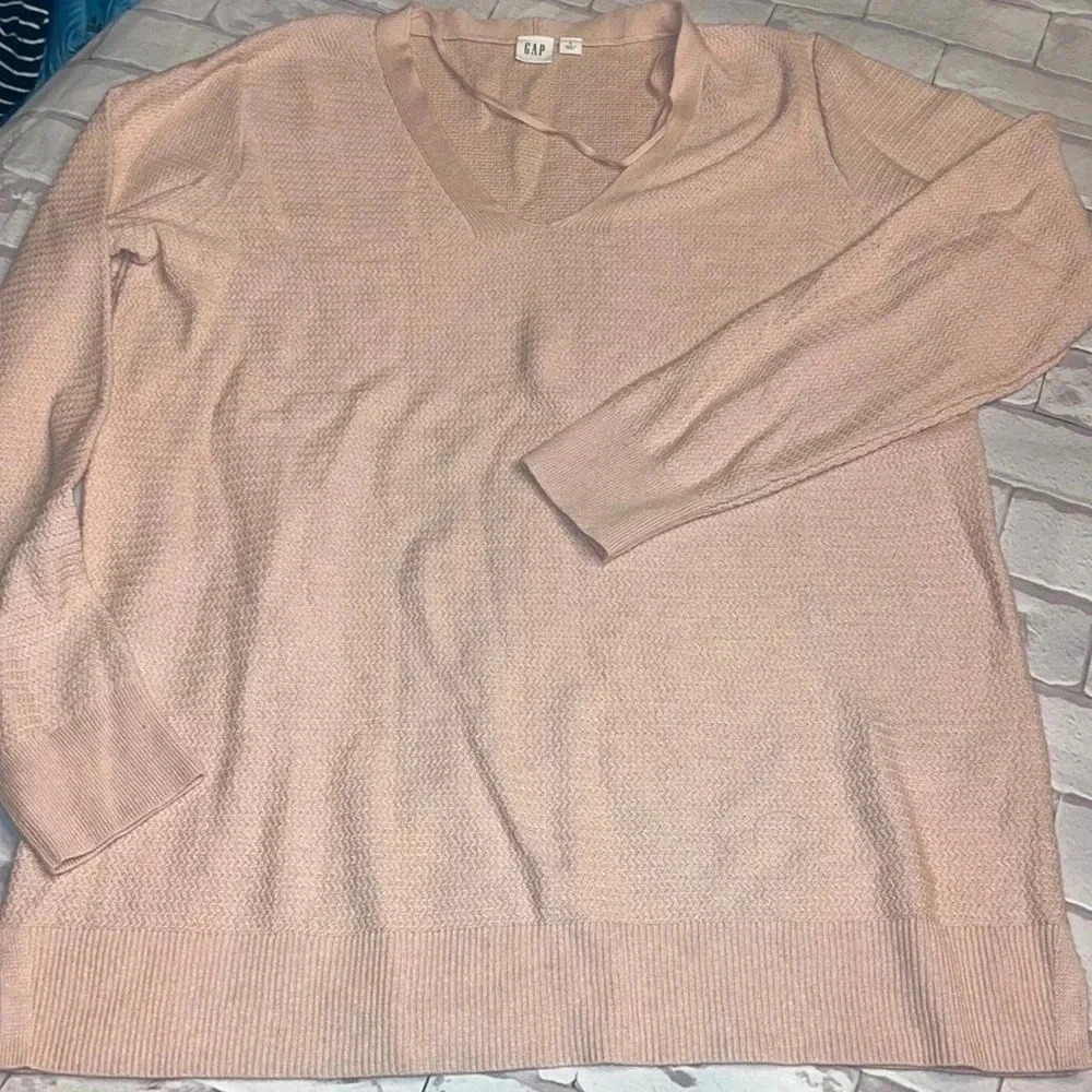 GAP size large sweater